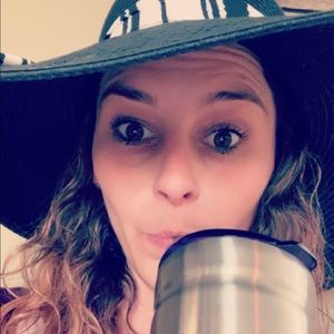 Meet your Posher, Tina